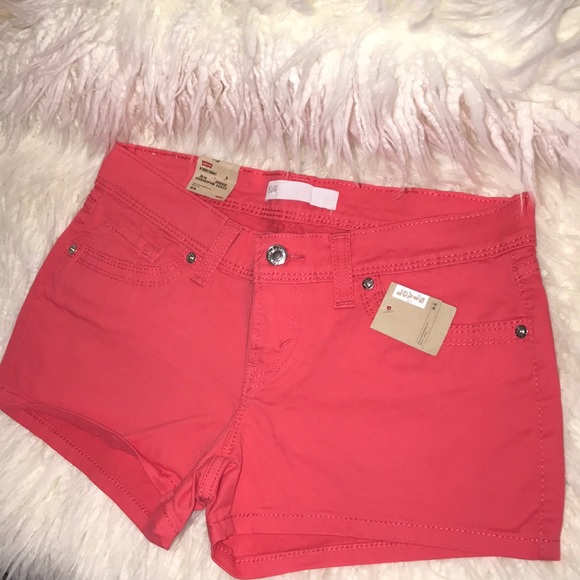Levi's Pants - NWT! Levi Shorty Shorts 7